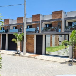 Casa com 3 dormitórios a venda, 100 m² por R$ 419.900,00 - Mangabeira - Eusebio/CE