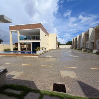 Casa Duplex com 3 dormitorios a venda, 137 m² por R$ 520.000 - Mangabeira - Eusebio/Ceara