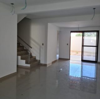 Casa com 4 dormitorios a venda, 146 m² por R$ 439.000,00 - Urucunema - Eusebio/CE