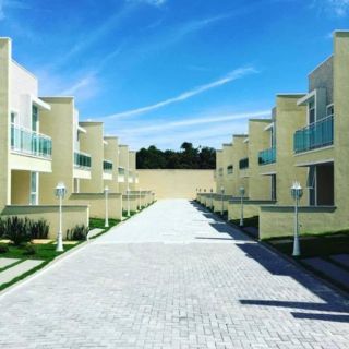 Casa com 4 dormitorios a venda, 213 m² por R$ 550.000 - Lagoa Redonda - Fortaleza/CE