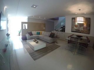 Casa com 4 dormitorios a venda, 213 m² por R$ 550.000 - Lagoa Redonda - Fortaleza/CE
