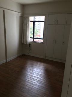 Apartamento à venda no Meirelles