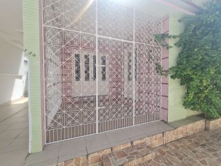 Casa Residencial/Comercial