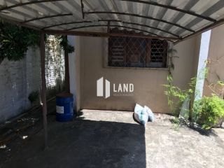 Casa a venda no bairro montese