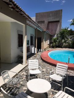 Casa a venda no bairro montese