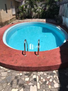 Casa a venda no bairro montese