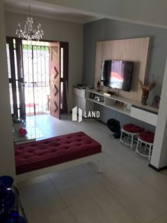 Casa a venda no bairro montese
