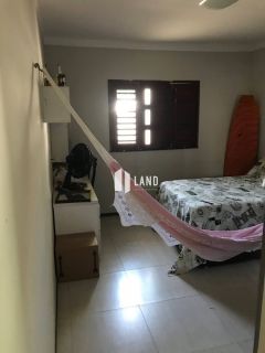 Casa a venda no bairro montese