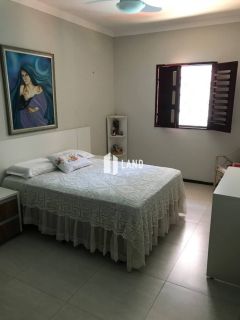 Casa a venda no bairro montese