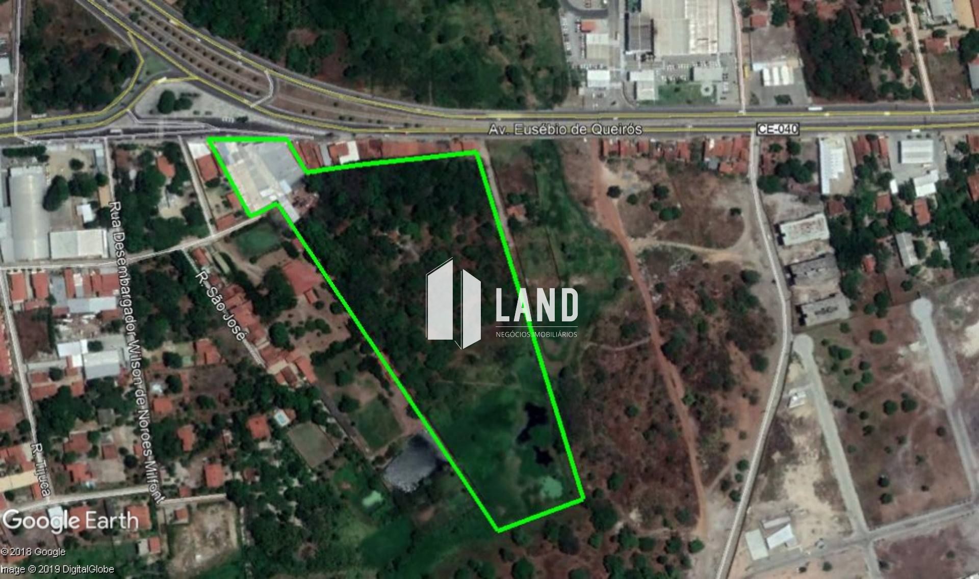 OPORTUNIDADE - TERRENO A VENDA NO CENTRO DO EUSÉBIO!