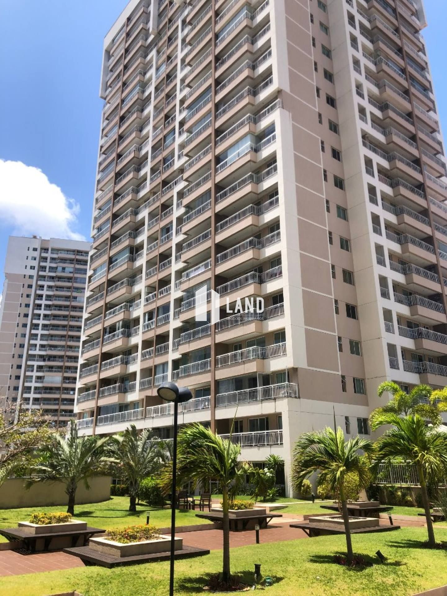 APARTAMENTO COM 2 SUÍTES, SEMI-MOBILIADO, LAZER COMPLETO, 2 VAGAS DE GARAGEM, BANHEIRO PARA FUNCIONÁRIA, 70M², R$ 560.000 - (A POUCOS METROS DA AV. SANTOS DUMONT), PAPICU - FORTALEZA/CE
