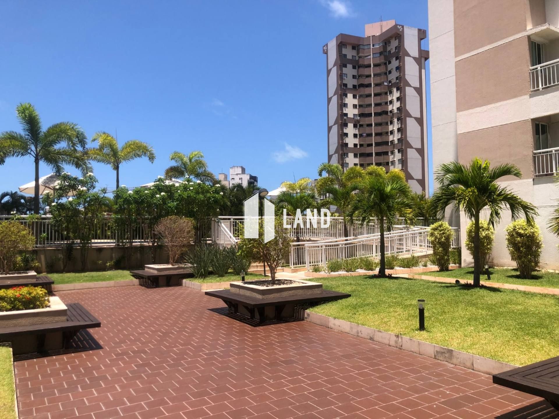 APARTAMENTO COM 2 SUÍTES, SEMI-MOBILIADO, LAZER COMPLETO, 2 VAGAS DE GARAGEM, BANHEIRO PARA FUNCIONÁRIA, 70M², R$ 560.000 - (A POUCOS METROS DA AV. SANTOS DUMONT), PAPICU - FORTALEZA/CE