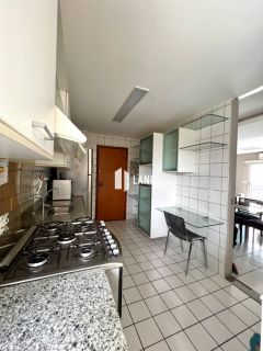 Oportunidade! Apartamento 04 quartos, 03 banheiros, Jóquei, Teresina -PI.