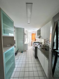 Oportunidade! Apartamento 04 quartos, 03 banheiros, Jóquei, Teresina -PI.