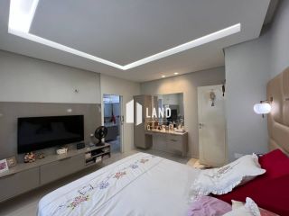 Casa com 4 quartos 2 suítes no bairro de Fátima - próxima a UFPI - Teresina - PI