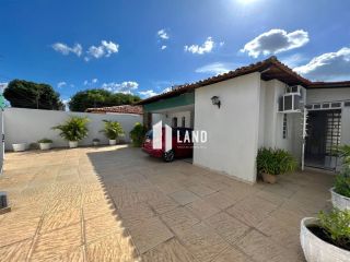 Casa com 4 quartos 2 suítes no bairro de Fátima - próxima a UFPI - Teresina - PI