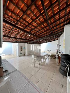 Casa com 4 quartos 2 suítes no bairro de Fátima - próxima a UFPI - Teresina - PI