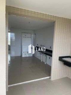Apartamento Para Vender com 4 quartos 4 suítes no bairro Engenheiro Luciano Cavalcante em Fortaleza