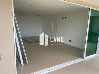 Apartamento Para Vender com 4 quartos 4 suítes no bairro Engenheiro Luciano Cavalcante em Fortaleza
