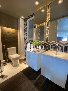Apartamento no Meireles um por andar reformado!