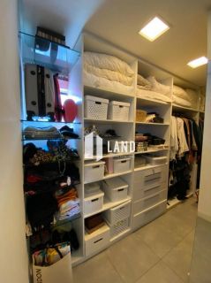 Apartamento no Meireles um por andar reformado!