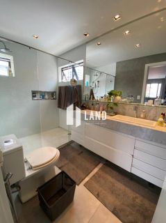 Apartamento no Meireles um por andar reformado!