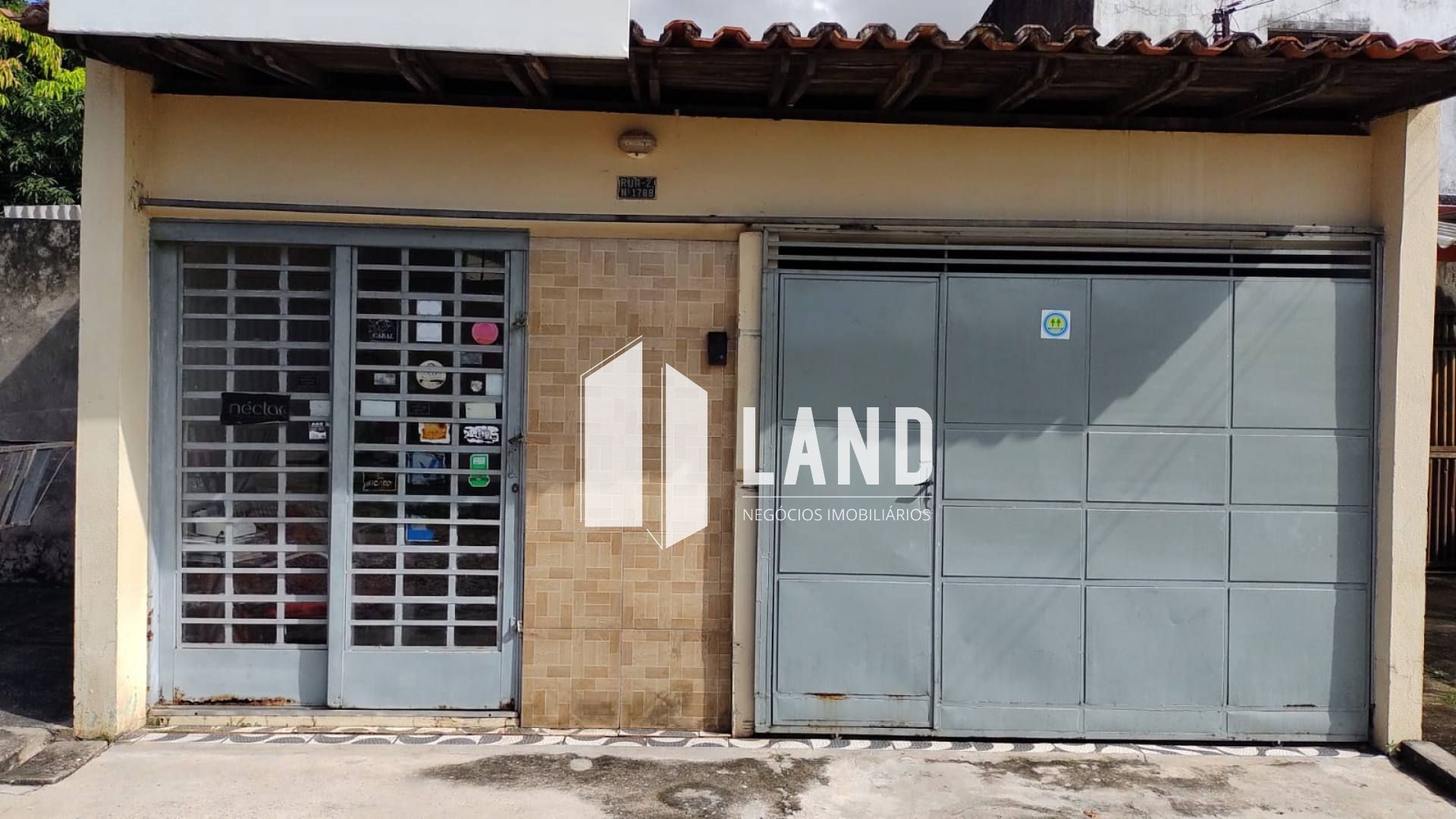 Casa Para Vender com 2 quartos no bairro Lourival Parente em Teresina