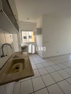 Apartamento Para Vender com 02 quartos 01 suítes no bairro Messejana em Fortaleza