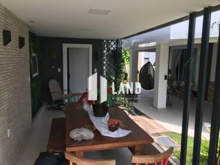 Casa Para Vender com 06 quartos 05 suítes no bairro Cidade dos Funcionarios em Fortaleza