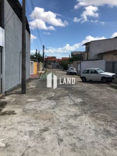 Casa Para Vender com 06 quartos 05 suítes no bairro Cidade dos Funcionarios em Fortaleza