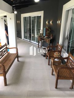 Casa Para Vender com 06 quartos 05 suítes no bairro Cidade dos Funcionarios em Fortaleza