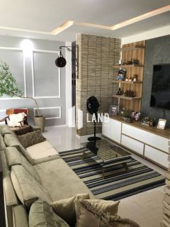 Casa Para Vender com 06 quartos 05 suítes no bairro Cidade dos Funcionarios em Fortaleza