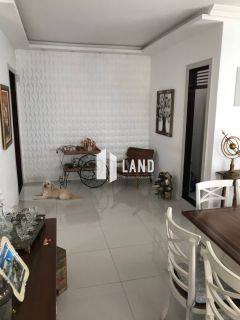 Casa Para Vender com 06 quartos 05 suítes no bairro Cidade dos Funcionarios em Fortaleza