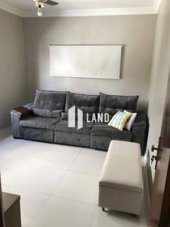 Casa Para Vender com 06 quartos 05 suítes no bairro Cidade dos Funcionarios em Fortaleza