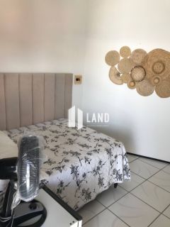Casa Para Vender com 06 quartos 05 suítes no bairro Cidade dos Funcionarios em Fortaleza