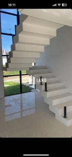 Casa de Condomínio Para Vender com 4 quartos 3 suítes no bairro BARBALHA-CE em Juazeiro Do Norte
