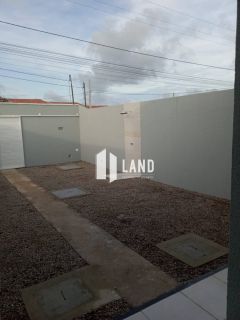 Casa Para Vender com 3 quartos 2 suítes no bairro CENTRO em Itaitinga 