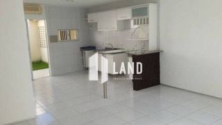 Casa em condomínio à venda na Lagoa Redonda 2 quartos, 2 suítes, 2 garagens com área de lazer, próximo a escolas, supermercados, farmácias e a 5 minutos da Avenida Washington Soares.