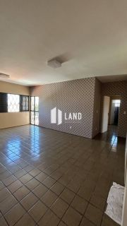 Apartamento na Zona Norte, próximo ao Aeroporto. Com 03 Quartos sendo 01 Suite e dependência de empregada