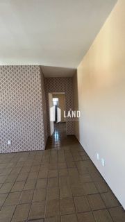 Apartamento na Zona Norte, próximo ao Aeroporto. Com 03 Quartos sendo 01 Suite e dependência de empregada