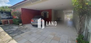 Casa Para Vender com 5 quartos 2 suítes no bairro Papicu em Fortaleza