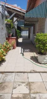 Casa Para Vender com 5 quartos 2 suítes no bairro Papicu em Fortaleza