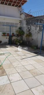 Casa Para Vender com 5 quartos 2 suítes no bairro Papicu em Fortaleza