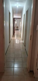 Casa Para Vender com 5 quartos 2 suítes no bairro Papicu em Fortaleza