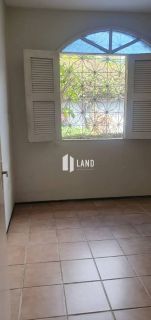 Casa Para Vender com 5 quartos 2 suítes no bairro Papicu em Fortaleza