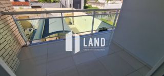 Excelente Casa com deck e terraço na Cidade dos funcionários