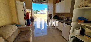 Excelente Casa com deck e terraço na Cidade dos funcionários
