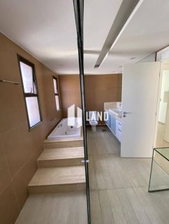 Apartamento com 317m² de Alto Padrão no Meirelles