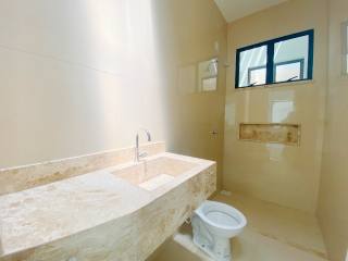 Casa Para Vender com 03 quartos 02 suítes no bairro Tamatanduba em Eusébio