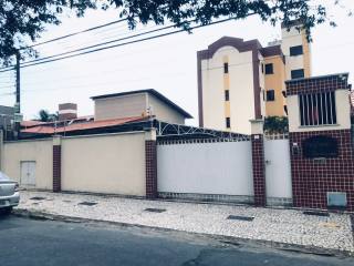 ENG. LEAL LIMA VERDE - 2 QUARTOS / 2 VAGAS / Cond. R$ 400,00 com Cagece incluso.
